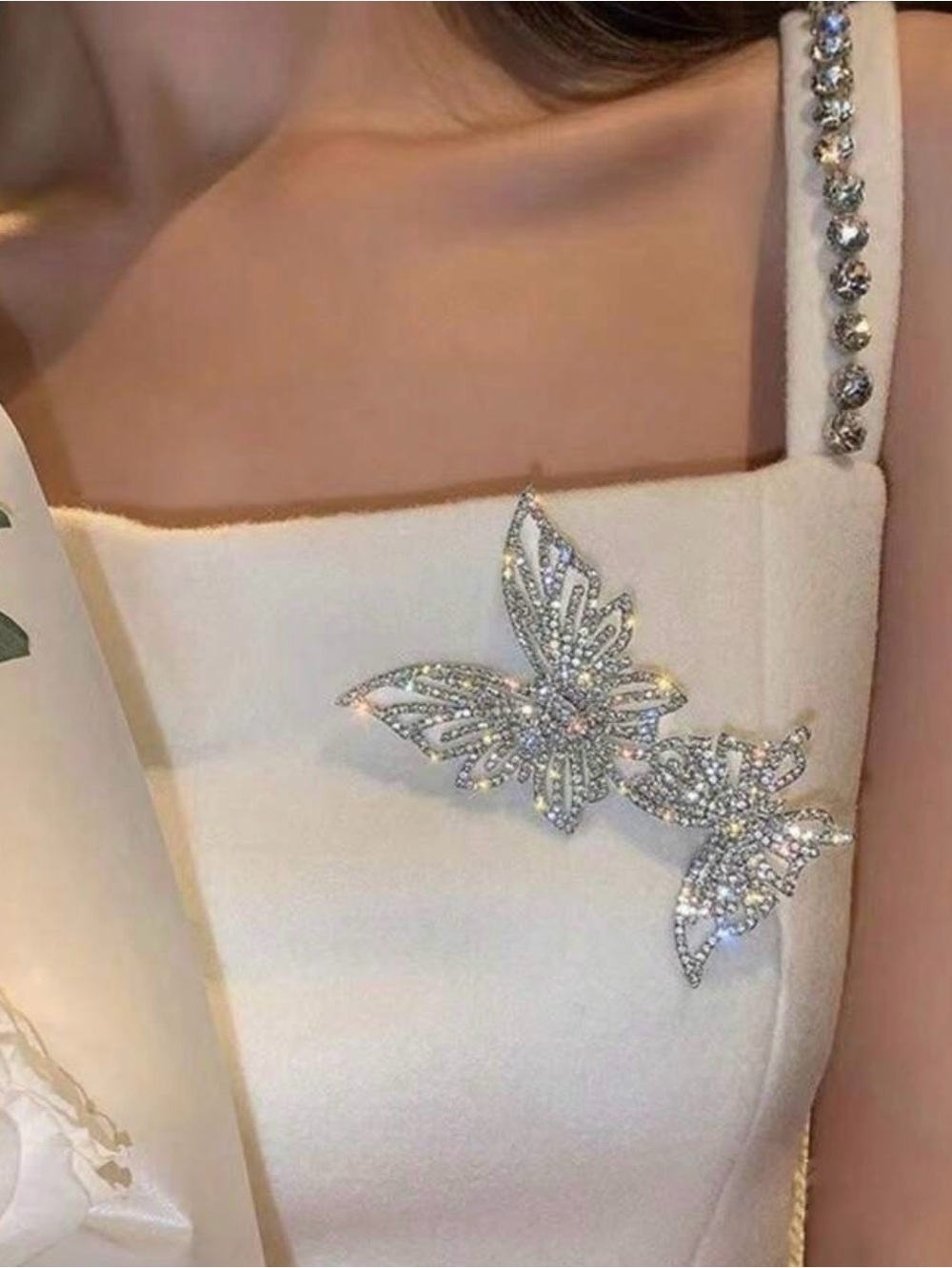 Elegant Crystal Butterfly Brooch Pin - Silver